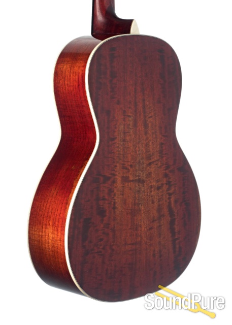 Eastman E10OOSS/V Adirondack/Mahogany Acoustic #M2000293 — image 2