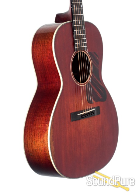 Eastman E10OOSS/V Adirondack/Mahogany Acoustic #M2000293 — image 3