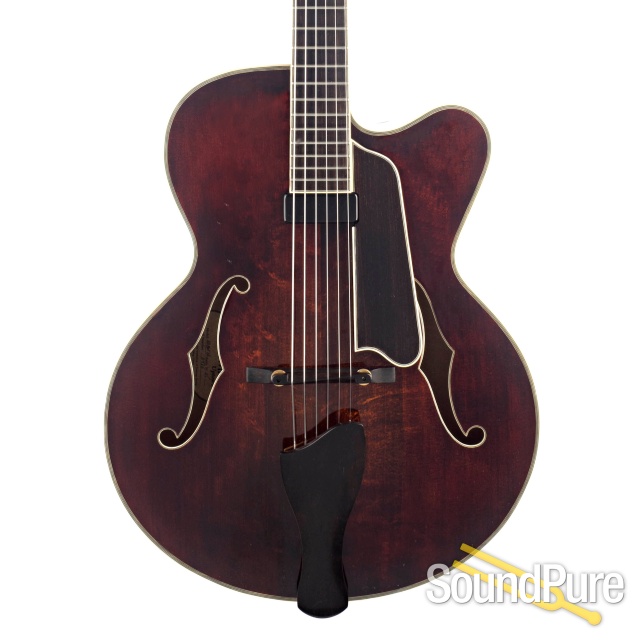 Eastman AR805CE Spruce/Maple Archtop Guitar #0426 - Used — image 1