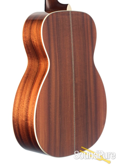 Bourgeois 00 - 12 Fret Coupe White Spruce/Koa #8536 - Used — image 2