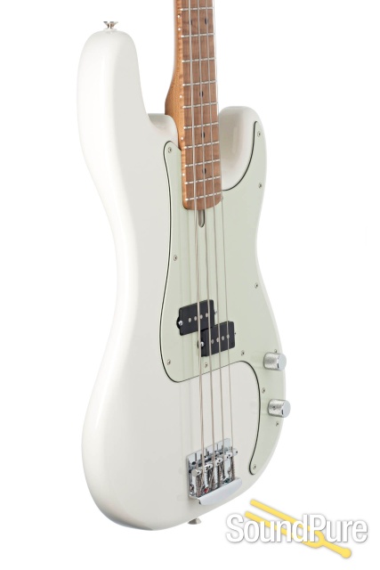 Maghini MP4 Classic Olympic White Electric Bass #1508 - Used — image 3