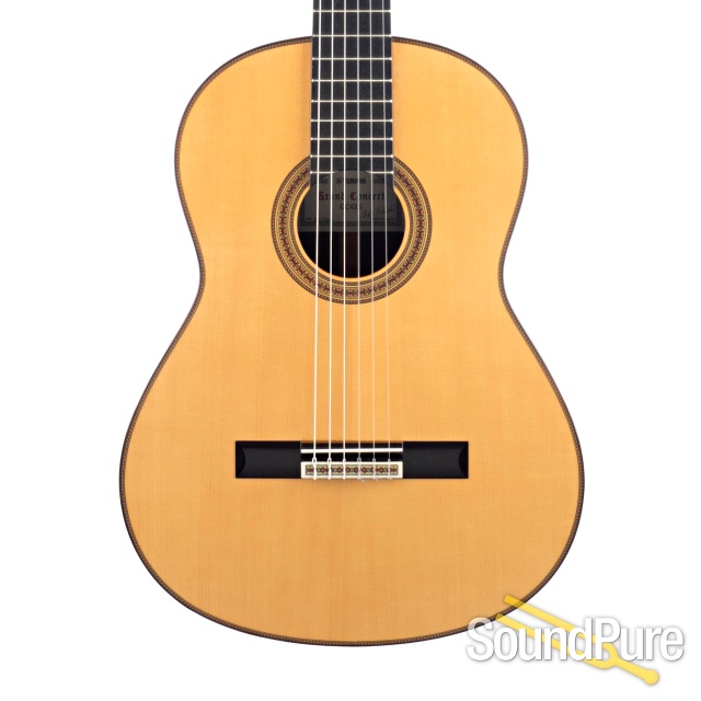 Yamaha GC42S Spruce/Madagascar RW Nylon #HPL056X - Used — image 1