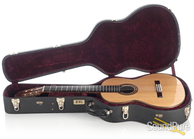 Amalio Burguet Model 2A Spruce/IRW Nylon #0484 - Used — image 7