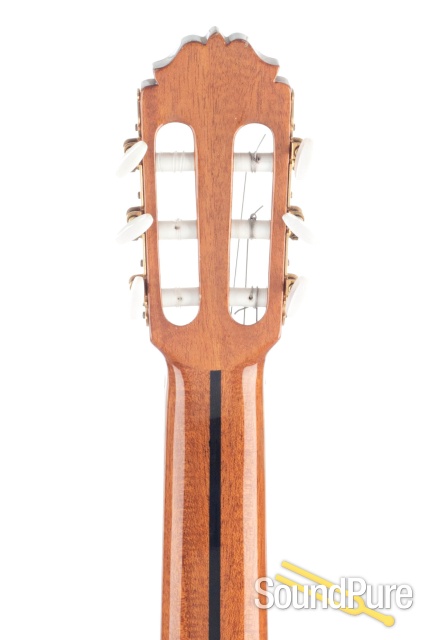 Amalio Burguet Model 2A Spruce/IRW Nylon #0484 - Used — image 9