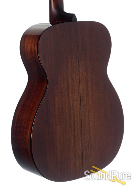 Eastman E6OM-TC Sitka/Mahogany Acoustic Guitar #M2026097 — image 3