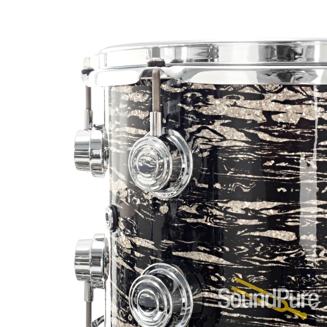 DW 4pc Collectors Series Maple Drum Set-Black Oyster Glass — image 6