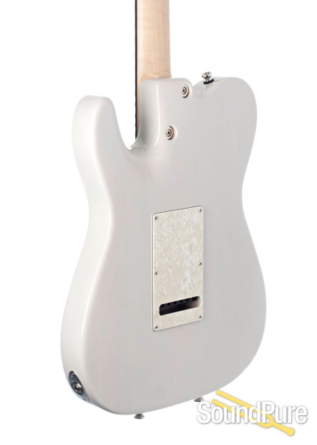 Anderson T Classic Hollow Translucent White 04-11-21A — image 2