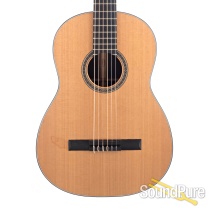 Martin Custom Shop N-20 Cedar/IRW Nylon #1972165 - Used Martin Custom Shop N-20 Cedar/IRW Nylon #1972165 - Used