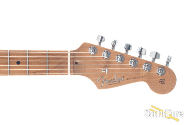 Fender American Pro Strat Aged Cherry #US19087554 - Used — image 4