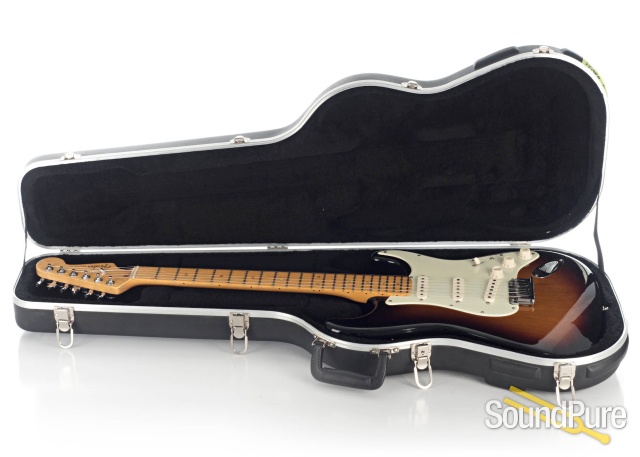Fender Am Deluxe Strat "V-Neck" Sunburst #DZ8243903 - Used — image 3
