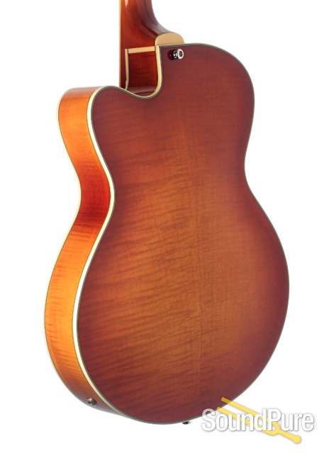 Comins GCS-16-2 Violin Burst Archtop Guitar #218026 - Used — image 2
