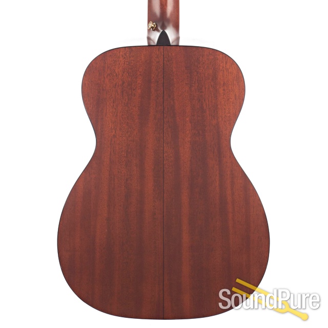 Martin 00-18V Ambertone Adirondack/Mahogany #1616742 - Used — image 9