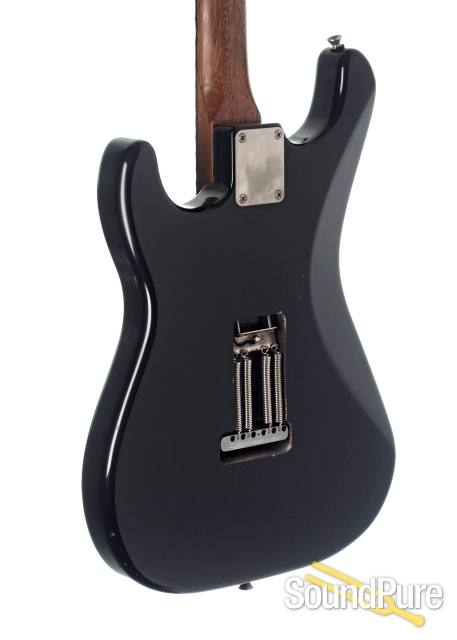 Verrilli Custom S-Style Black Electric Guitar - Used — image 2