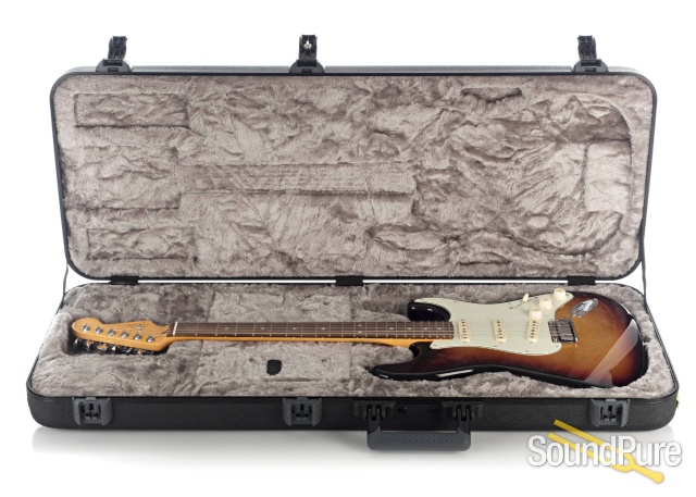 Fender American Ultra Stratocaster #US20051784 - Used — image 4