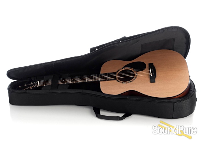 Eastman E2OM Cedar/Sapele Acoustic #M2103012 — image 7