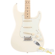 Fender American Pro Strat Olympic White #US16091652 - Used Fender American Pro Strat Olympic White #US16091652 - Used