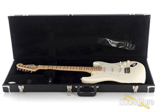 Fender American Pro Strat Olympic White #US16091652 - Used — image 4