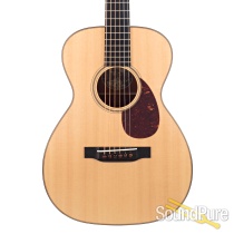 Collings 01 T Sitka/Mahogany Acoustic #28305 - Used Collings 01 T Sitka/Mahogany Acoustic #28305 - Used