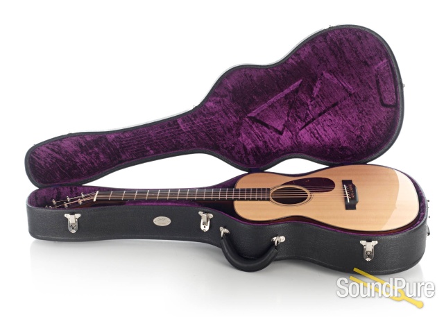 Collings 01 T Sitka/Mahogany Acoustic #28305 - Used — image 5