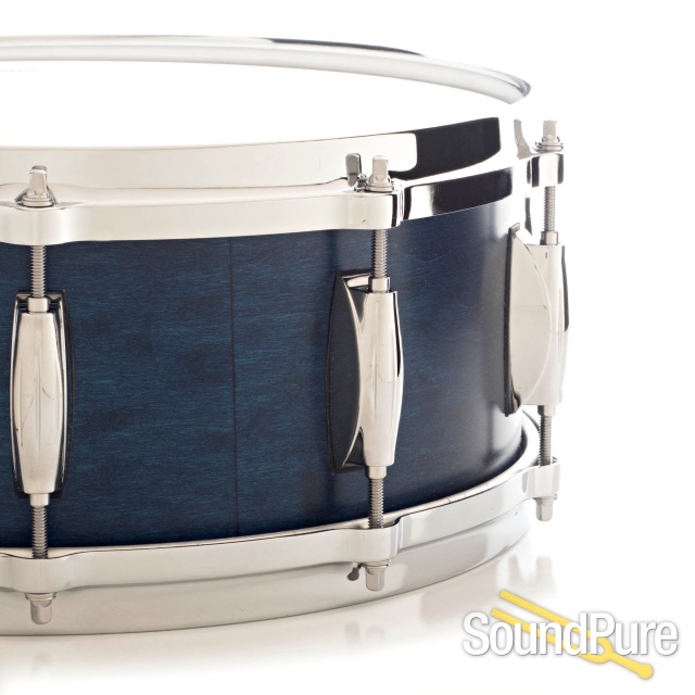 Gretsch 5.5x14 USA Custom Maple Snare Drum-Satin Azure — image 3