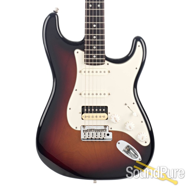 Fender Am Deluxe Strat 3-Color Sunburst #US15017896 - Used — image 1