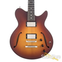Eastman Romeo Semi-Hollow Electric Guitar #P2100370 Eastman Romeo Semi-Hollow Electric Guitar #P2100370