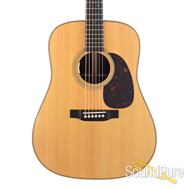 Martin HD-28 Sitka/Rosewood Acoustic Guitar #2259392 - Used — image 1