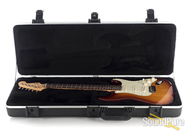 Fender Am Deluxe Ash Strat Cherry Sunburst #10051190 - Used — image 6