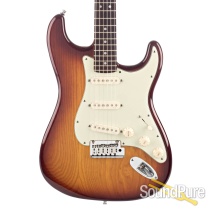 Fender Am Deluxe Ash Strat Cherry Sunburst #10051190 - Used Fender Am Deluxe Ash Strat Cherry Sunburst #10051190 - Used