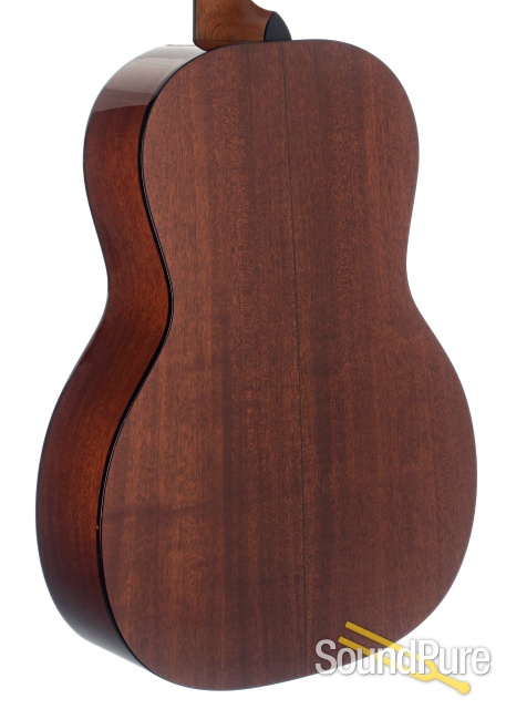Breedlove Revival 000-M Red Spruce/Mahogany #12199 - Used — image 2