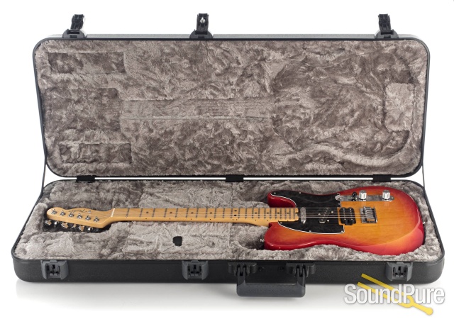 Fender Parallel Universe Am Elite Tele #US17024968 - Used — image 4