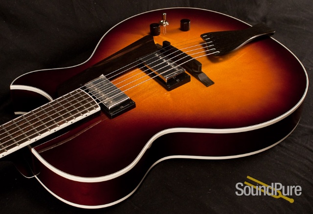 Benedetto Bambino Antique Burst S1926 Archtop Guitar — image 3