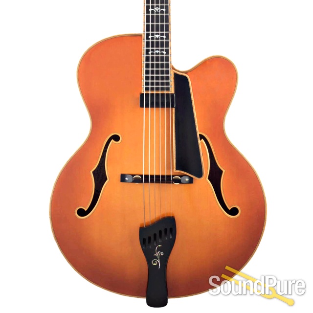 Buscarino Virtuoso Archtop Guitar #GL05109312 - Used — image 1