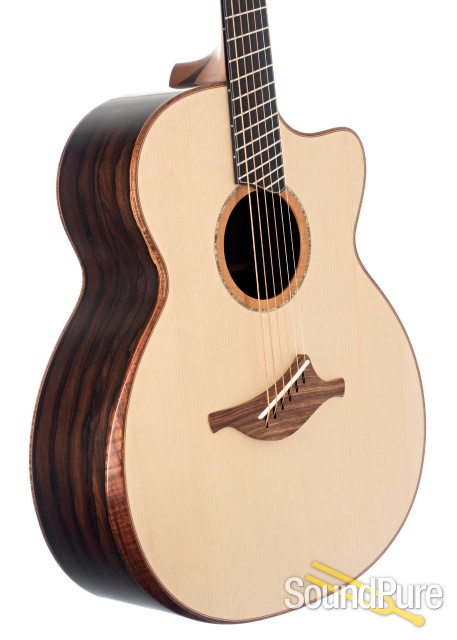 Lowden O-50 Fan Fret Adirondack/Ziricote #21958 - Used — image 3