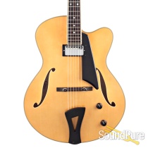Comins GCS-16-1 Vintage Blond Archtop Guitar #118130 Comins GCS-16-1 Vintage Blond Archtop Guitar #118130