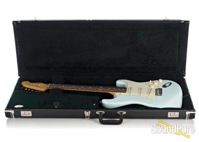 K-Line Springfield Daphne Blue Guitar #590001 - Used — image 4
