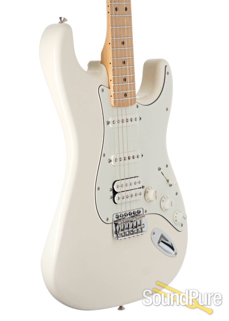 Fender Standard Strat HSS Arctic White #MX15674817 - Used — image 3