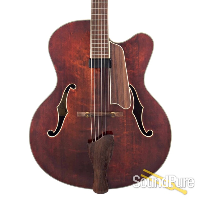 Eastman AR610CE Spruce/Mahogany Archtop #10455924 - Used — image 1