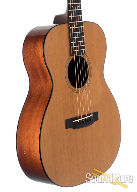 Martin OM-18V Sitka/Mahogany Acoustic Guitar #1221771 - Used — image 2
