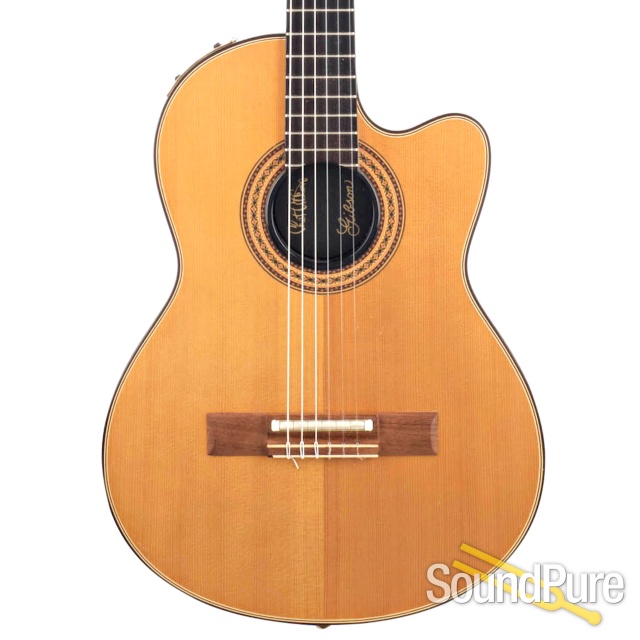 Gibson 1981 Chet Atkins CE Guitar #83561018 - Used — image 1