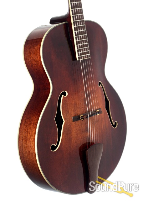 Eastman AR610E Spruce/Mahogany Archtop #14650022 - Used — image 3