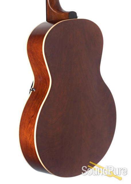 Godin 5th Ave Acoustic Archtop Cognac #031252002175 - Used — image 2