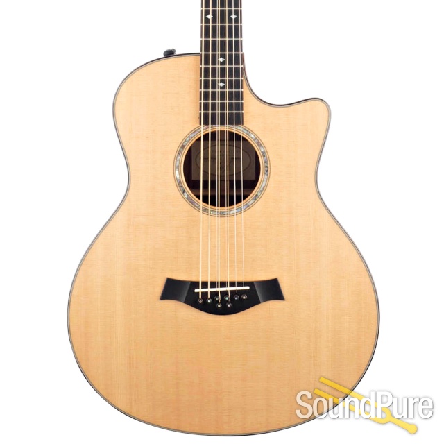 Taylor Baritone-8 Sitka/Indian Rosewood #1104070106 - Used — image 1