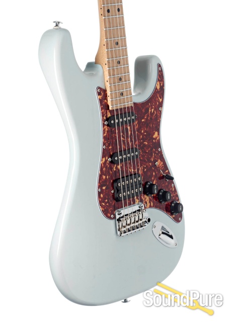 Suhr Classic S Paulownia Trans Sonic Blue #66845 — image 3