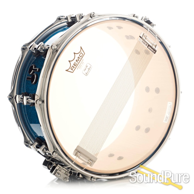 Sonor 6.5x14 SQ2 Medium Maple Snare Drum- Blue Sparkle — image 2