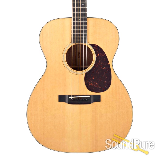 Martin 000-18 Sitka/Mahogany Acoustic Guitar #1986863 - Used — image 1