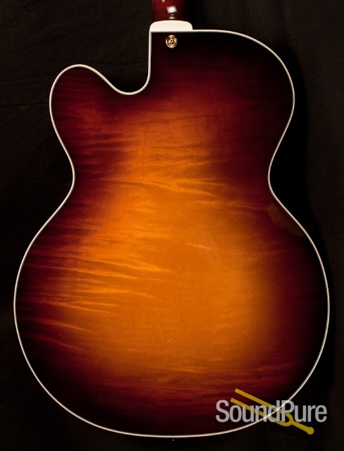 Benedetto Bravo Antique Burst Archtop Guitar S1191 - USED — image 12