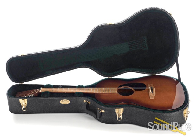 Martin 000-17SM Spruce/Mahogany Guitar #1837746 - Used — image 4
