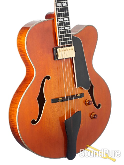 Eastman AR580CE-HB Honey Burst Archtop Guitar #L2100601 — image 2