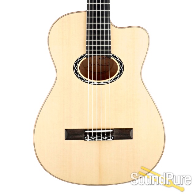 Eastman Cabaret-JB Nylon String Archtop #M2125975 — image 1